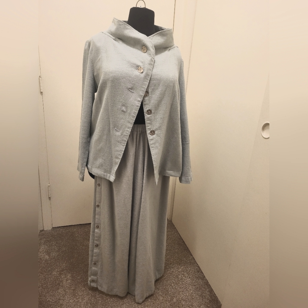 Linen suit  jacket with matching mid rise wide side button wide leg trousers XL